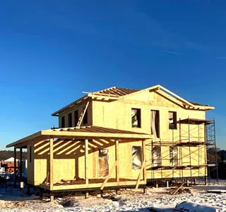Haus nach individuellem Entwurf, Siedlung Severnyy: fertiges Gebäude