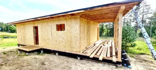 Haus nach individuellem Entwurf, Region Leningrad: fertiges Gebäude