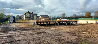 Haus nach individuellem Entwurf, Siedlung Severnyy: Boden aus SIP-Paneelen auf Höhe 0