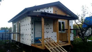 Haus nach Projekt „Slawjanskij Skit“, Region Jaroslawl: Fassadenverkleidung