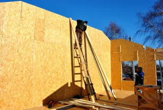 Haus nach Projekt „Townhouse - 1“, Ivanovo: Wandmontage