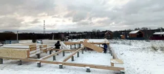 Haus nach individuellem Projekt, Gebiet Moskau: Fundament und Grundrahmen