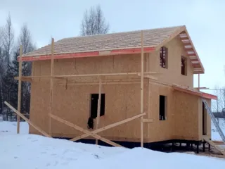 Haus nach individuellem Entwurf, Siedlung Shuvalovo: fertiges Gebäude