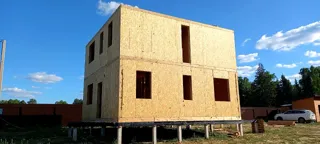 133 m² ev, “Dilijans 8x9” projesi, “Ivantsevo 3” sitesi: duvar montajı