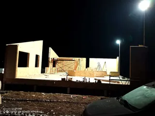 Custom-design house, Moscow Region: wall assembly