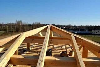 Haus nach Projekt „Slawjanka mini + Garage“, Siedlung Tunoshna: Obergeschoss und Dachgeschoss