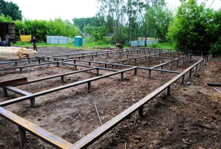 Haus nach Projekt „Pegas-2“, Gebiet Moskau: Fundament und Grundrahmen