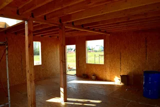 Haus nach Projekt „Fantasija“, Siedlung Plotina: Innenwände