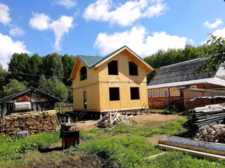 Haus nach Projekt „Dorofejewo“, Navoloki: Dach