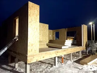 Özel projeye göre 85 m² ev, Kineshma: duvar montajı