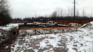 Haus nach Projekt „Utes“, Dorf Nikulskoe: Fundament und Grundrahmen