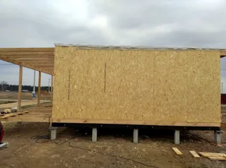 Haus nach Projekt „Mistika - K2.5“, Dorf Zdekhovo: Wandmontage