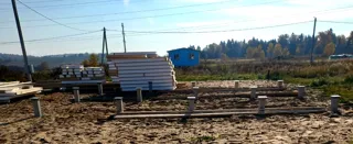 Haus 54 m² nach individuellem Projekt, Dorf Leonovo: Fundament und Grundrahmen