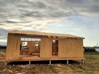 Haus nach Projekt „Barnhouse 76.1“, Rybinsk: Wandmontage