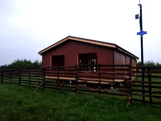 “Barnhouse 76.1” projesine göre 100 m² ev, Rodniki: cephe kaplaması