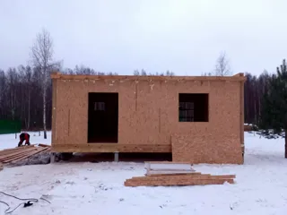Haus nach Projekt „Mistika - N2.8“, Dorf Lyutovo: Wandmontage