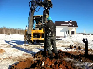 Haus nach Projekt „Sefir“, Dorf Kadnikovo: Fundament und Grundrahmen