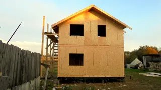 Haus nach Projekt „Alfa“, Siedlung Tonshaevo: Obergeschoss und Dachgeschoss