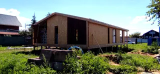 Haus 145 m² nach individuellem Projekt, Siedlung Volga: Wandmontage