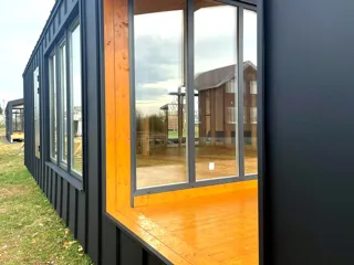 “Barnhouse 76.1” projeli ev, Strelnikovo köyü: cephe kaplaması