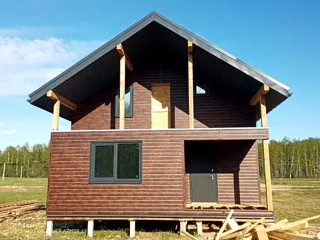 Özel projeye göre 96 m² ev, Konokhovo köyü: cephe kaplaması