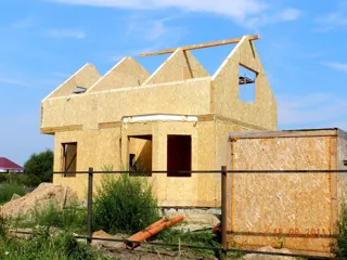 Haus nach individuellem Entwurf, Gavrilov-Yam: Wandmontage
