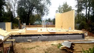 Haus nach individuellem Entwurf, Shuya: Wandmontage