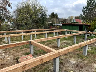 Haus nach Projekt „Mistika - E2.8“, Gebiet Nischni Nowgorod: Fundament und Grundrahmen