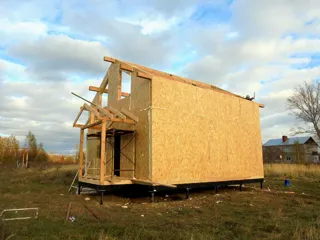 Haus nach Projekt „Metschta pl.4“, Vyazniki: Wandmontage