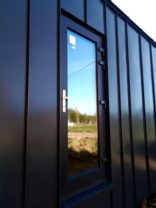 “Barnhouse 76.1” projeli ev, Yadrominskoe kasabası: cephe kaplaması