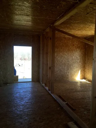 Haus nach Projekt „Akkord“, Siedlung Pervyy: Innenwände