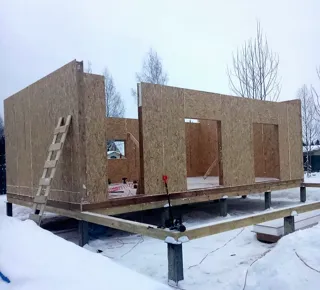 Haus 70 m², individuelles Projekt, SNT „Rjabinka“: Wandmontage