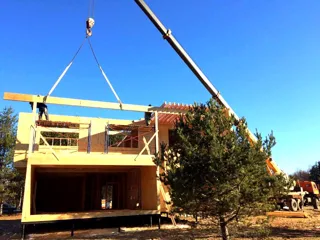 Haus nach Projekt „Palermo“, Region Jaroslawl: Wandmontage