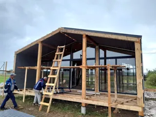 Haus nach Projekt „Barnhouse 84.2“, Dorf Ivantsevo: Fassadenverkleidung
