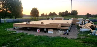 Haus 75 m² nach individuellem Projekt, Siedlung Mikhaylovka: Fundament und Grundrahmen