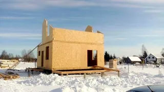 Haus nach Projekt „Dmitrowo“, Dorf Lupychevo: Wandmontage