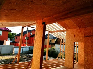 Haus nach Projekt „Barnhouse 53“, SNT „Urroschaj“: Wandmontage