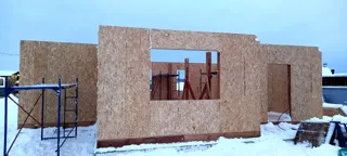 Haus 155 m² nach individuellem Projekt, Siedlung Kukarino: Wandmontage