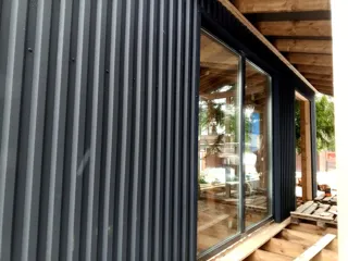 Özel projeye göre banya, Zhukovka kasabası: cephe kaplaması