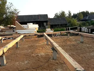 “Yesentuki 8x8” projesine göre ev, Rybinsk: temel ve alt bağlama kirişi
