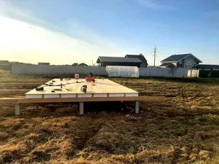 Haus nach Projekt „Barnhouse 76.1“, Rybinsk: SIP-Boden auf Höhe 0