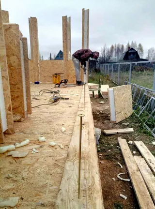 Özel projeye göre ek bina, Barskovo köyü: temel ve alt bağlama kirişi