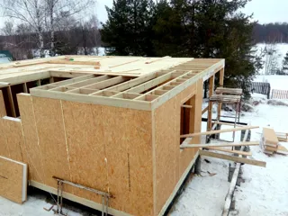 Haus nach Projekt „Utes“, Dorf Sukhanikha: Wandmontage