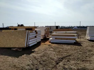 Haus nach Projekt „Mistika - K2.5“, Dorf Zdekhovo: Fundament und Grundrahmen