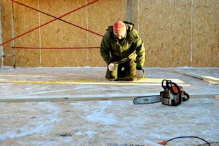 Haus nach Projekt „Sefir“, Dorf Kadnikovo: Wandmontage