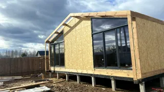 Haus nach individuellem Entwurf, Gebiet Iwanowo: Wandmontage