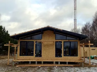 Haus nach individuellem Entwurf, Dorf Protive: fertiges Gebäude