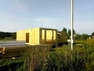 Haus nach individuellem Entwurf, Dorf Fedosovo: Wandmontage