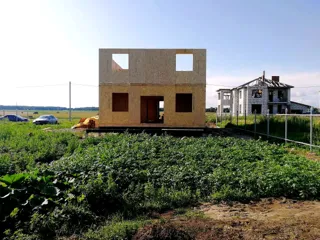 Haus nach individuellem Entwurf, Dorf Kovarditsy: zweites Obergeschoss und Dachgeschoss