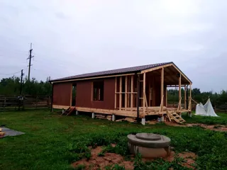 “Barnhouse 76.1” projesine göre 100 m² ev, Rodniki: cephe kaplaması